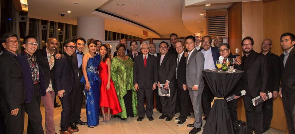 September 30th, 2016  Jeremy Monteiro and The Business Times 40th anniversary:  A nice pre-show photo with many of the performers of the Jazzy Business concert with the President of Singapore, Dr. Tony Tan.  Photo by Russel Wong 
